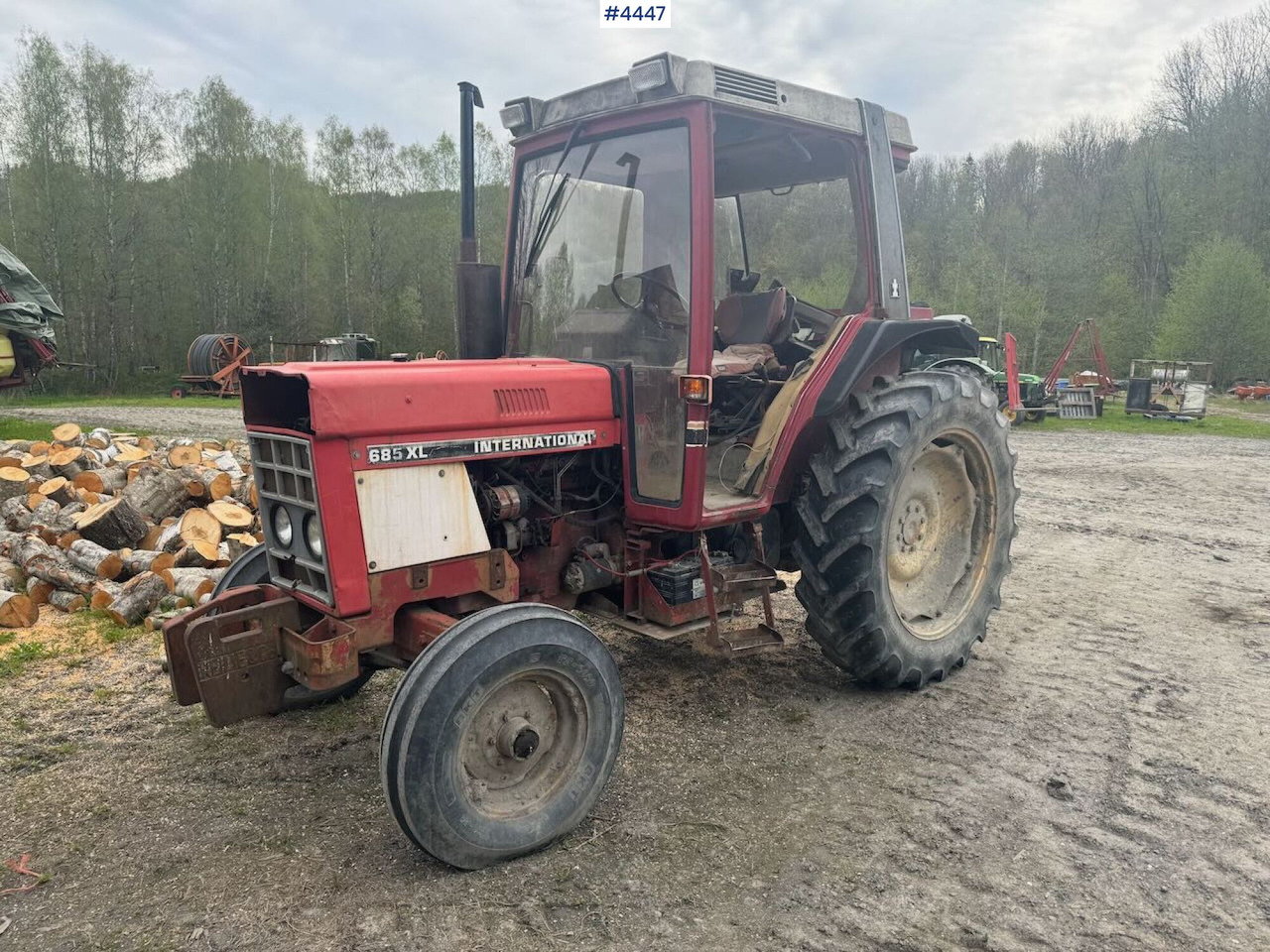 International 685 XL - Traktor: billede 5 International 685 XL - Traktor: billede 5
