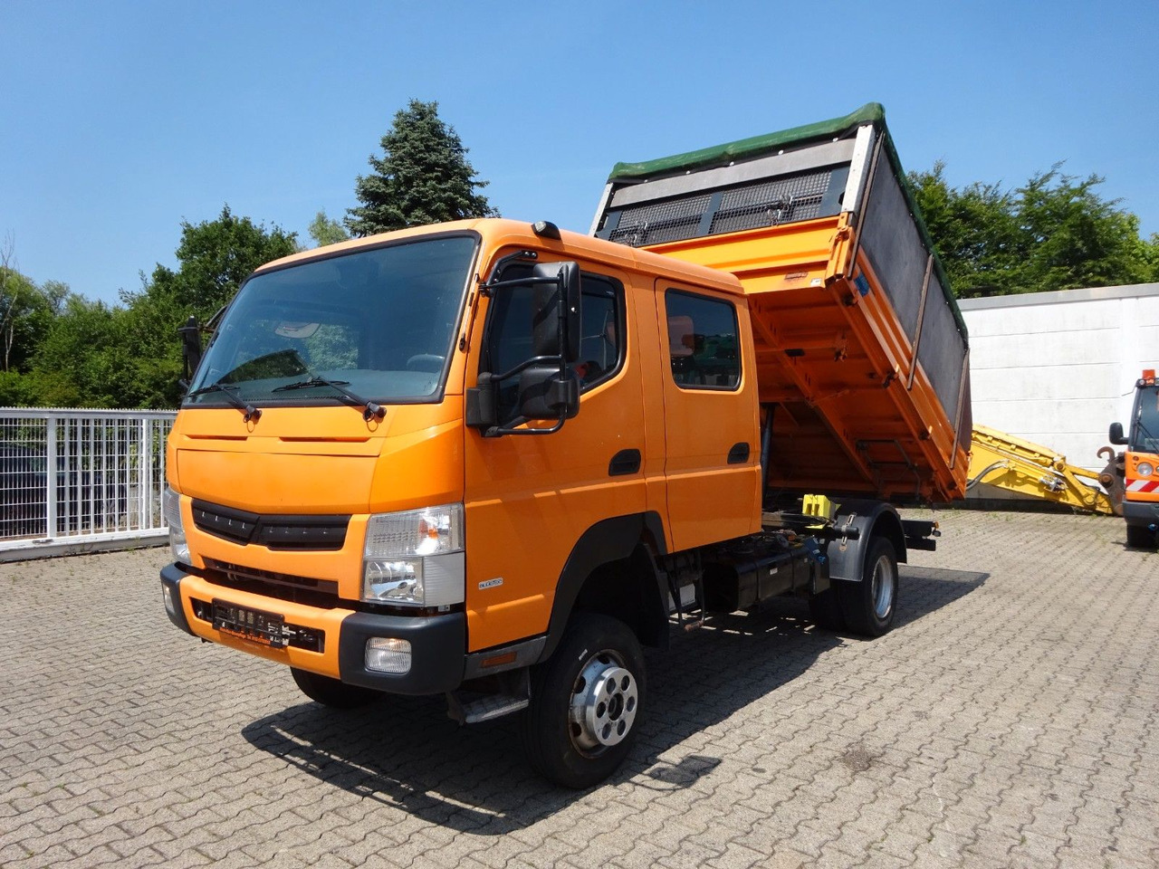 FUSO Canter Doppelkabine MEILLER 3Skipper 4x4 - Ladbil med tip: billede 1 FUSO Canter Doppelkabine MEILLER 3Skipper 4x4 - Ladbil med tip: billede 1