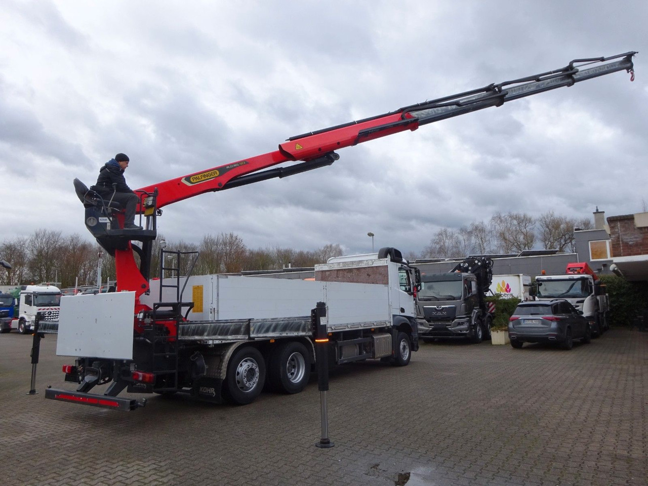Mercedes-Benz 2648 Baustoffpritsche + PK 23001 TEC3 Kran Mercedes-Benz 2648 Baustoffpritsche + PK 23001 TEC3 Kran - Lastbil med kran, Lastbil med lad: billede 2 Mercedes-Benz 2648 Baustoffpritsche + PK 23001 TEC3 Kran Mercedes-Benz 2648 Baustoffpritsche + PK 23001 TEC3 Kran - Lastbil med kran, Lastbil med lad: billede 2