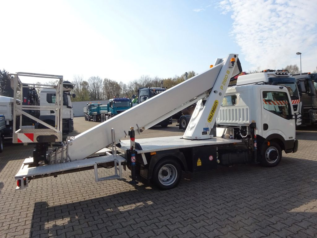 Lastbil med mandskabslift, Varebil Nissan CABSTAR 35.13 PALFINGER Steiger P260B 26 Meter: billede 9