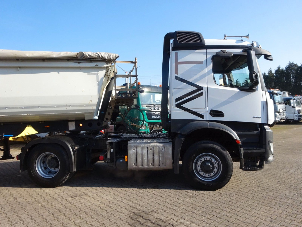 Mercedes-Benz 1851 Arocs SZM 4x2-4 HAD + Hydr. Kipperpumpe Mercedes-Benz 1851 Arocs SZM 4x4 HAD + Hydr. Kipperpumpe - Trækker: billede 2 Mercedes-Benz 1851 Arocs SZM 4x2-4 HAD + Hydr. Kipperpumpe Mercedes-Benz 1851 Arocs SZM 4x4 HAD + Hydr. Kipperpumpe - Trækker: billede 2
