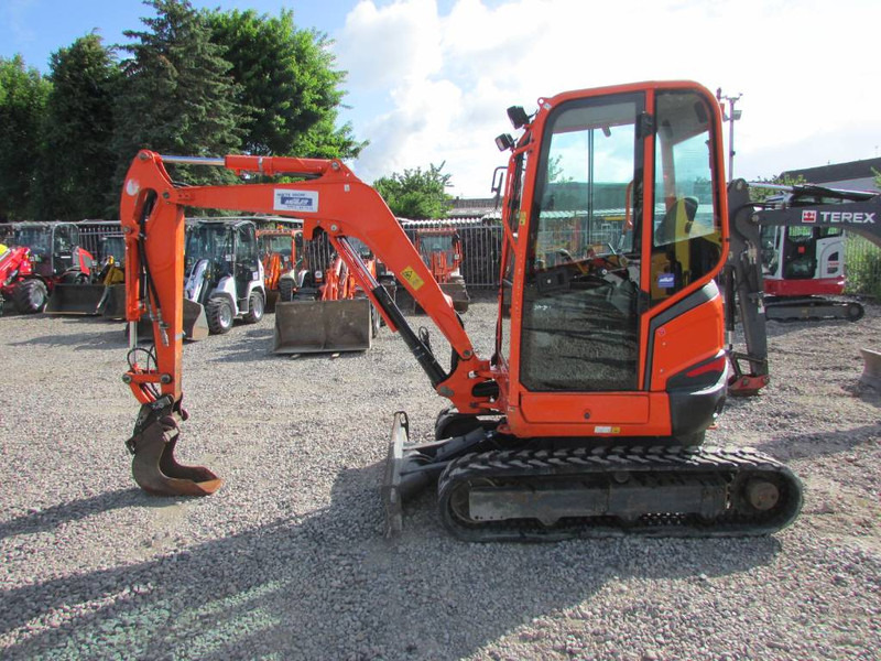 Kubota U 27-4 Minibagger 21.500 EUR - Minigravemaskine: billede 1 Kubota U 27-4 Minibagger 21.500 EUR - Minigravemaskine: billede 1