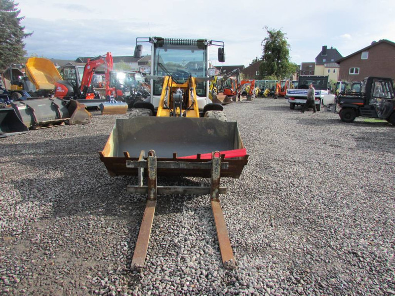 Liebherr L 506 Compact Radlader 47.000 EUR netto - Gummihjulslæsser: billede 4 Liebherr L 506 Compact Radlader 47.000 EUR netto - Gummihjulslæsser: billede 4