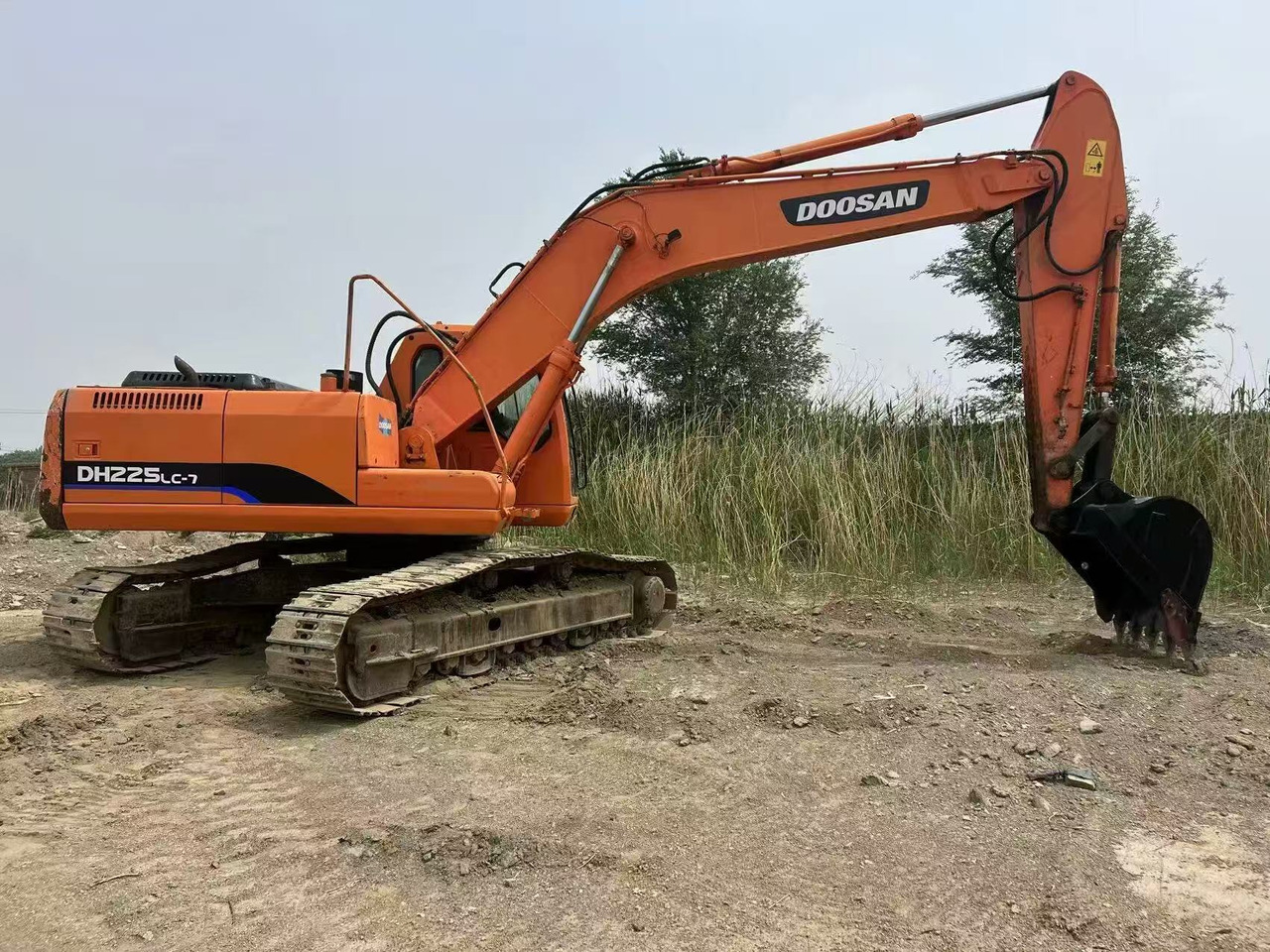 DOOSAN DH225LC-7 - Bæltegravemaskine: billede 1 DOOSAN DH225LC-7 - Bæltegravemaskine: billede 1