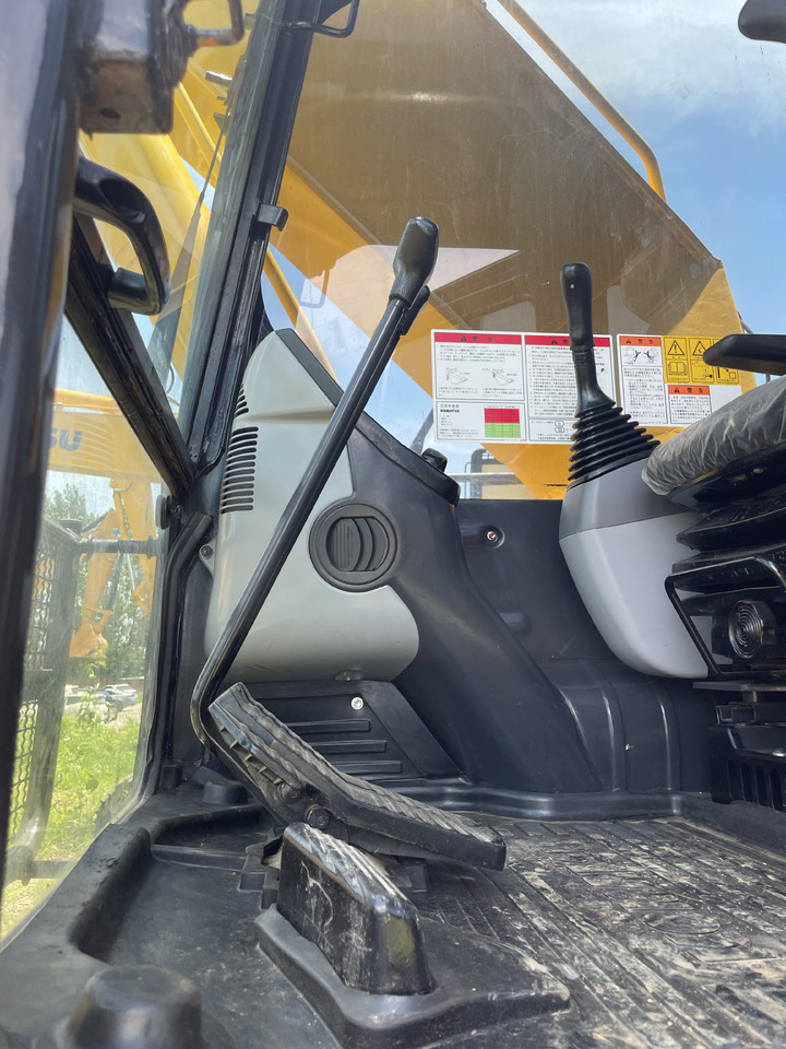 KOMATSU PC 220-8 - Bæltegravemaskine: billede 5 KOMATSU PC 220-8 - Bæltegravemaskine: billede 5
