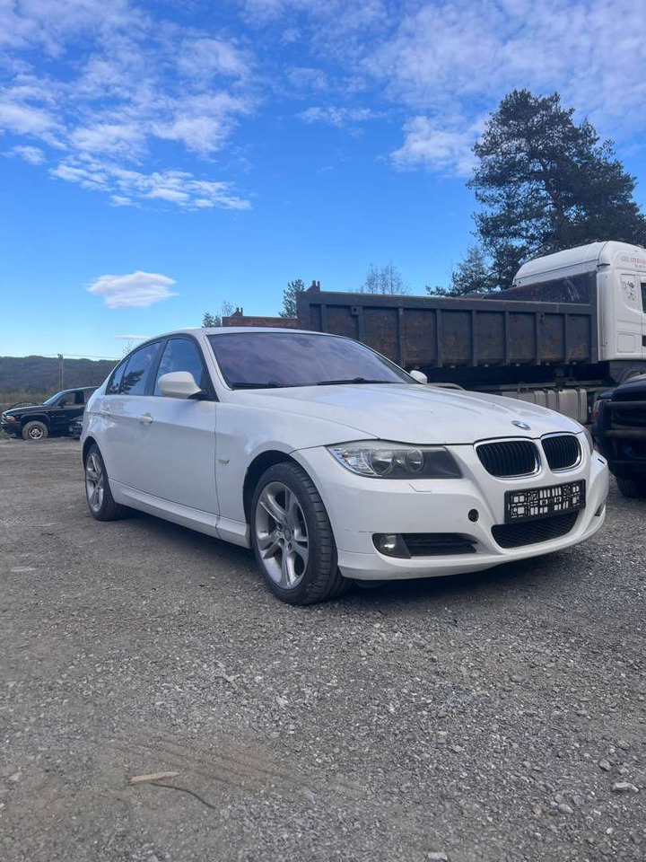 2009 BMW 316i Facelift (se mangellapp) - rep.-objekt - Bil: billede 3 2009 BMW 316i Facelift (se mangellapp) - rep.-objekt - Bil: billede 3