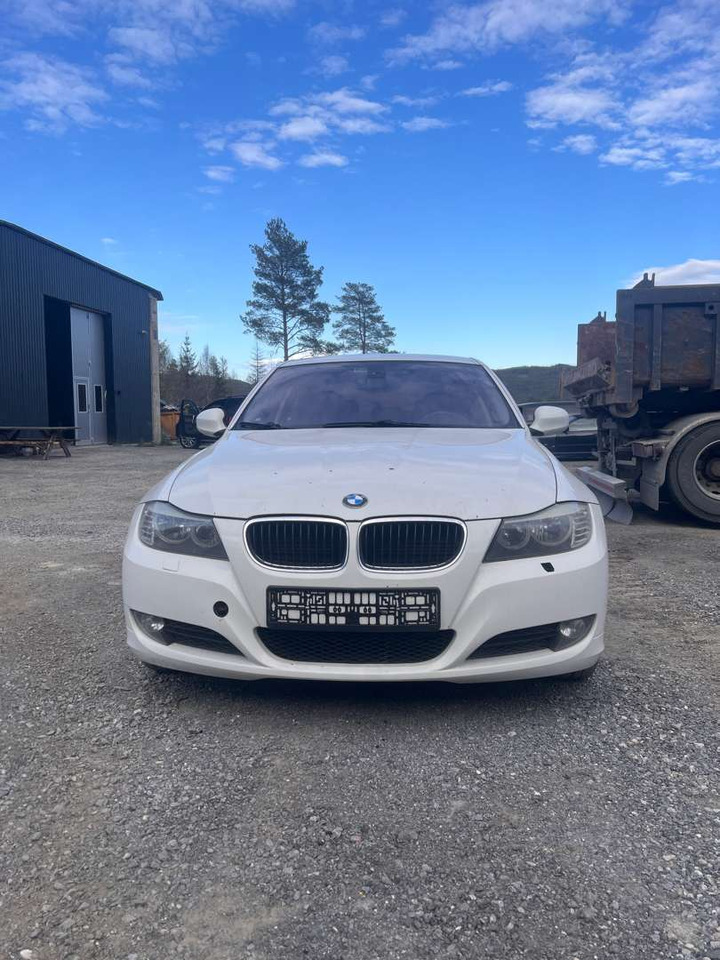 2009 BMW 316i Facelift (se mangellapp) - rep.-objekt - Bil: billede 1 2009 BMW 316i Facelift (se mangellapp) - rep.-objekt - Bil: billede 1