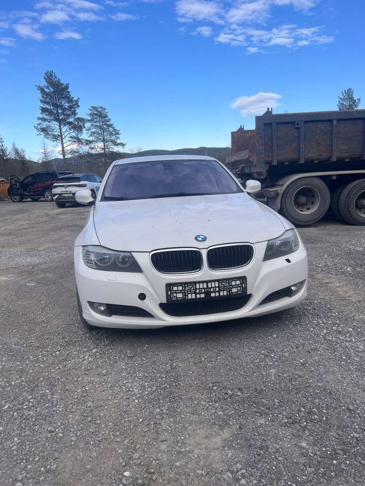2009 BMW 316i Facelift (se mangellapp) - rep.-objekt - Bil: billede 4 2009 BMW 316i Facelift (se mangellapp) - rep.-objekt - Bil: billede 4