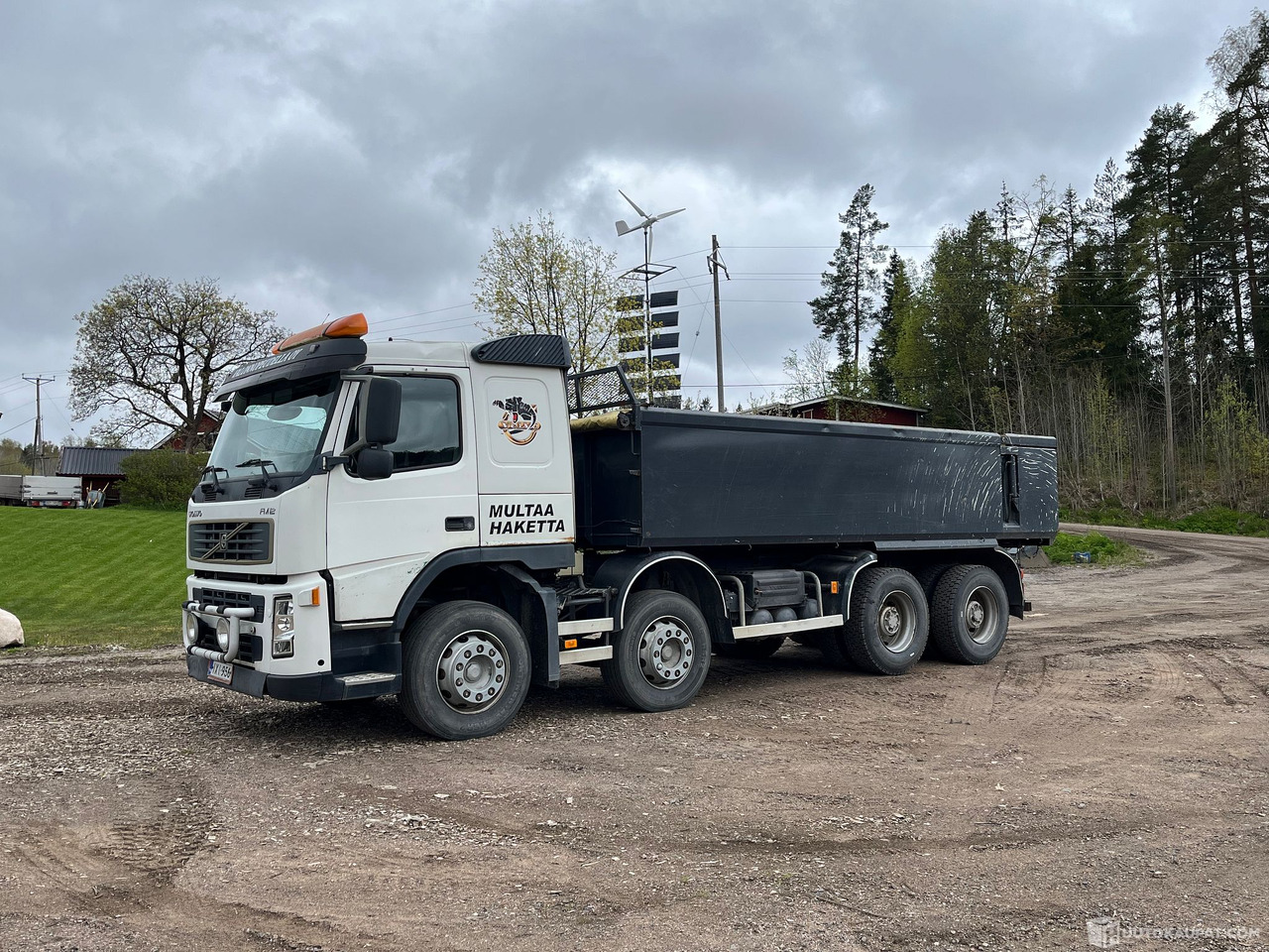 Volvo FM12, maansiirtokuorma-auto kipillä, 8X4, 2005, Vihti - Tipvogn lastbil: billede 1 Volvo FM12, maansiirtokuorma-auto kipillä, 8X4, 2005, Vihti - Tipvogn lastbil: billede 1