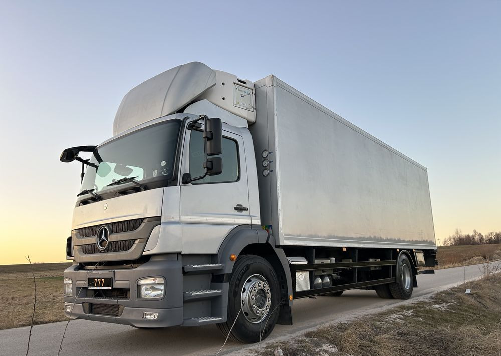 Mercedes-Benz Axor 1824 237000km !! TOP 8m 20 palet / z Niemiec / Euro 5 ! / agregat Carrier Supra 950 - Kølevogn lastbil: billede 2 Mercedes-Benz Axor 1824 237000km !! TOP 8m 20 palet / z Niemiec / Euro 5 ! / agregat Carrier Supra 950 - Kølevogn lastbil: billede 2