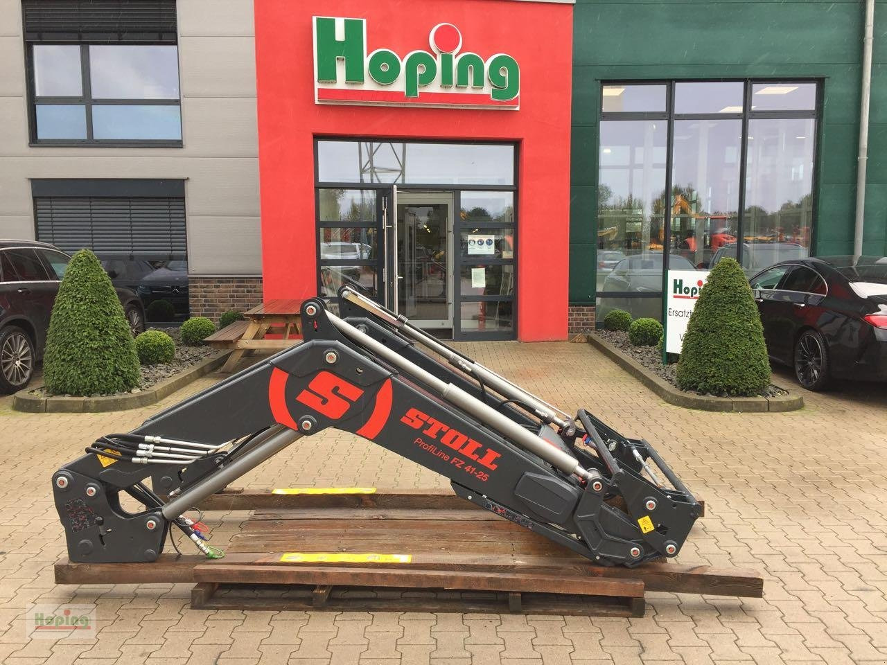 Stoll FZ41-25 - Frontlæsser til traktor: billede 1 Stoll FZ41-25 - Frontlæsser til traktor: billede 1