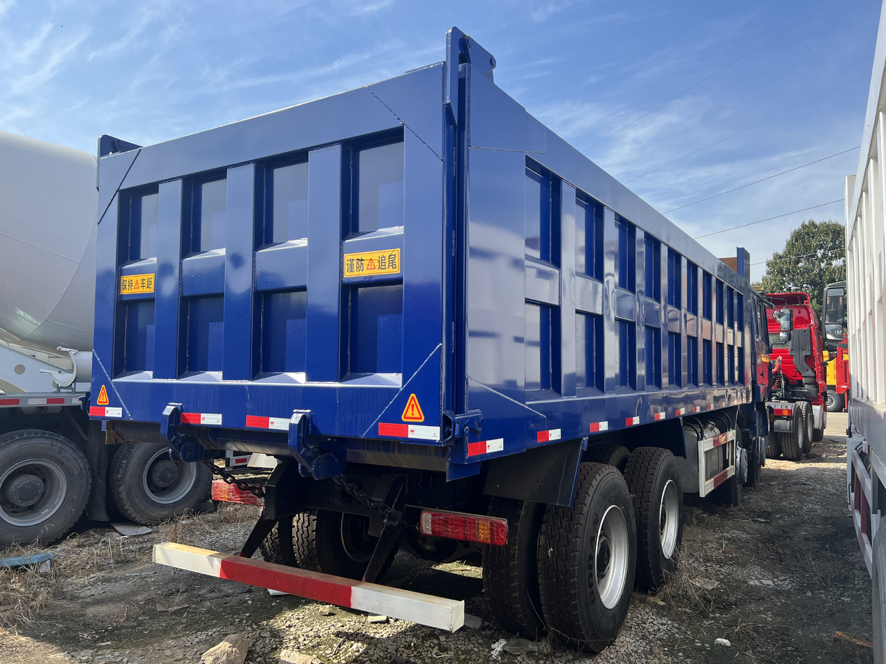 Shacman F3000 8x4 - Tipvogn lastbil: billede 5 Shacman F3000 8x4 - Tipvogn lastbil: billede 5