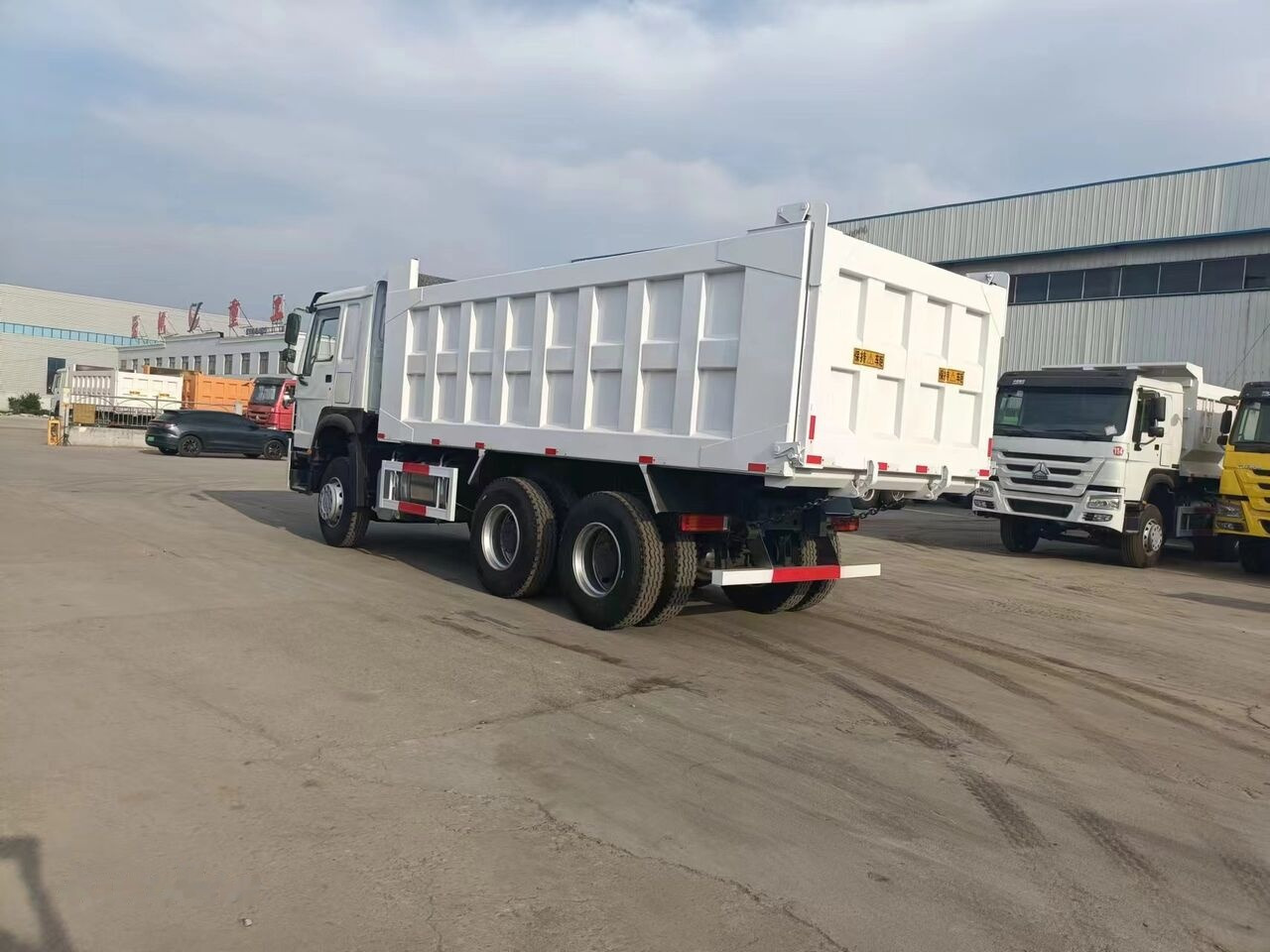 Sinotruk Howo 6*4 - Tipvogn lastbil: billede 5 Sinotruk Howo 6*4 - Tipvogn lastbil: billede 5