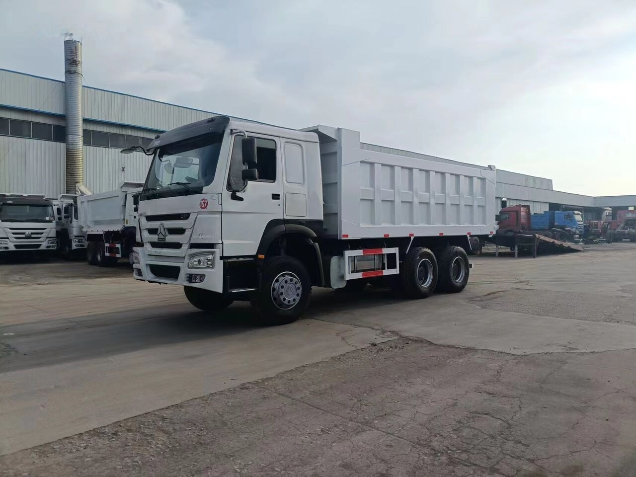 Sinotruk Howo 6*4 - Tipvogn lastbil: billede 1 Sinotruk Howo 6*4 - Tipvogn lastbil: billede 1