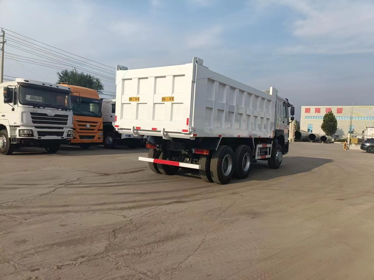 Sinotruk Howo 6*4 - Tipvogn lastbil: billede 2 Sinotruk Howo 6*4 - Tipvogn lastbil: billede 2