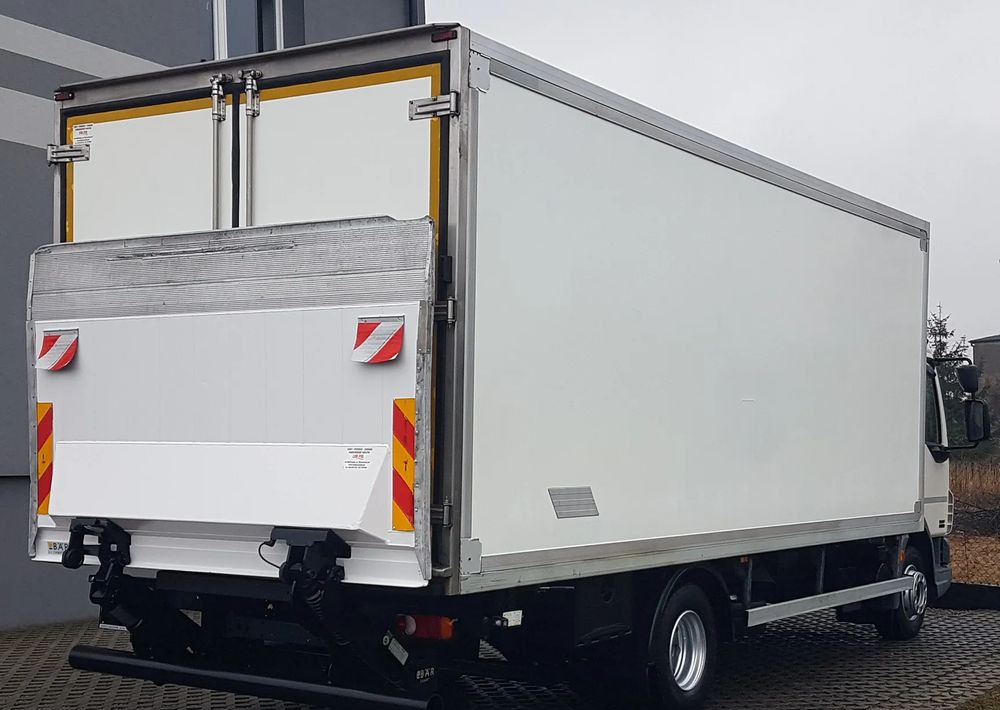 DAF LF 45.180 WINDA CHŁODNIA 15EP 6,20x2,45x2,19 KLIMA - Kølevogn lastbil: billede 4 DAF LF 45.180 WINDA CHŁODNIA 15EP 6,20x2,45x2,19 KLIMA - Kølevogn lastbil: billede 4
