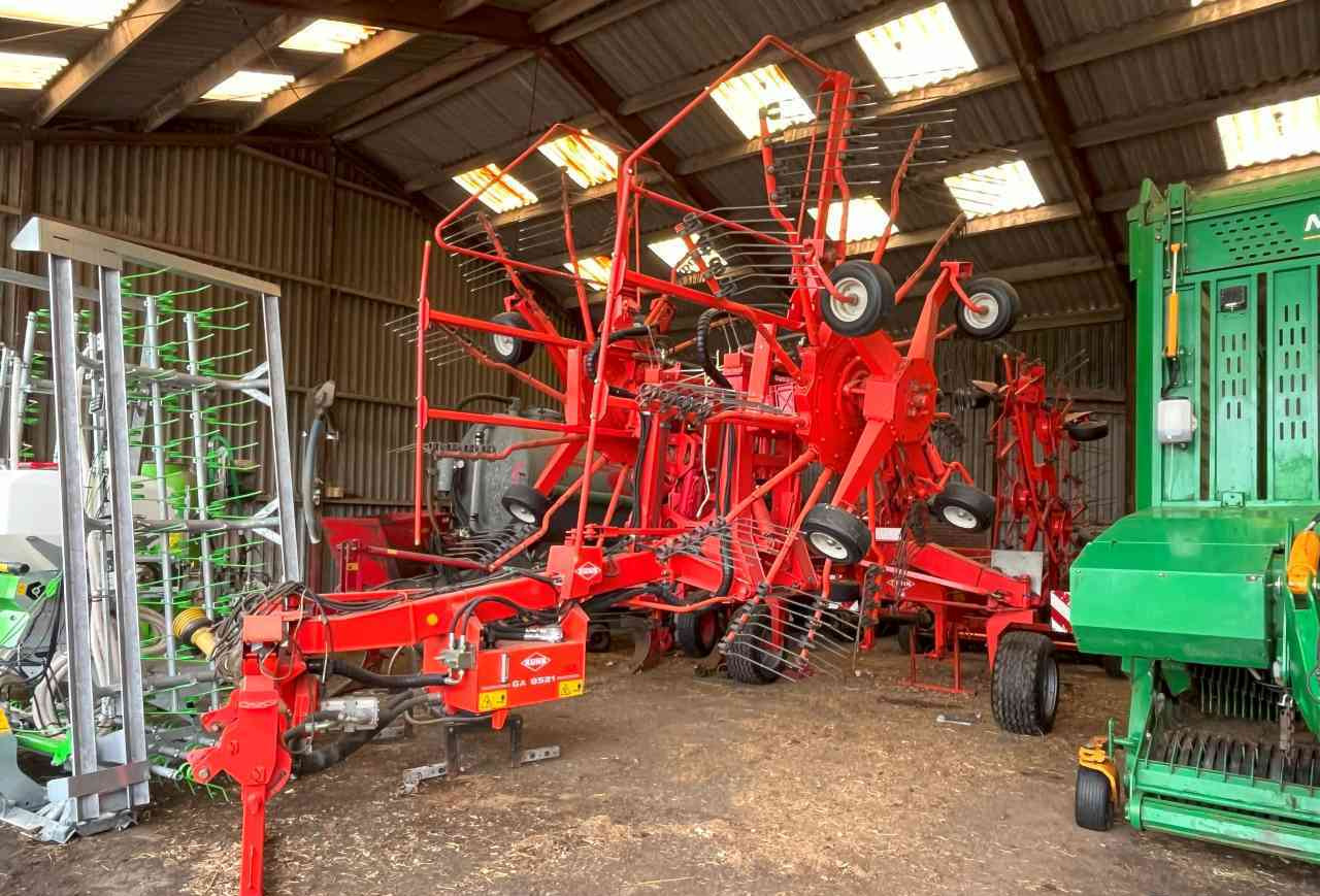 Kuhn GA 8521 zwadhark zwiller rugger rake weidebouwmachines - Høvender: billede 1 Kuhn GA 8521 zwadhark zwiller rugger rake weidebouwmachines - Høvender: billede 1