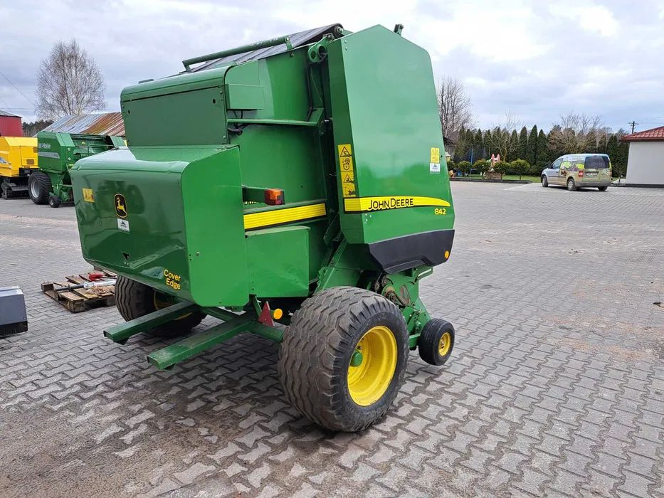 John Deere 842 - Rundballepresse: billede 5 John Deere 842 - Rundballepresse: billede 5