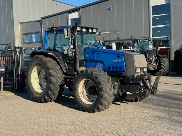 Valtra 8550 Hitech! - Traktor: billede 2 Valtra 8550 Hitech! - Traktor: billede 2