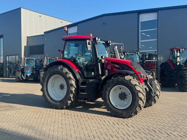 Valtra N134 Hitech - Traktor: billede 4 Valtra N134 Hitech - Traktor: billede 4