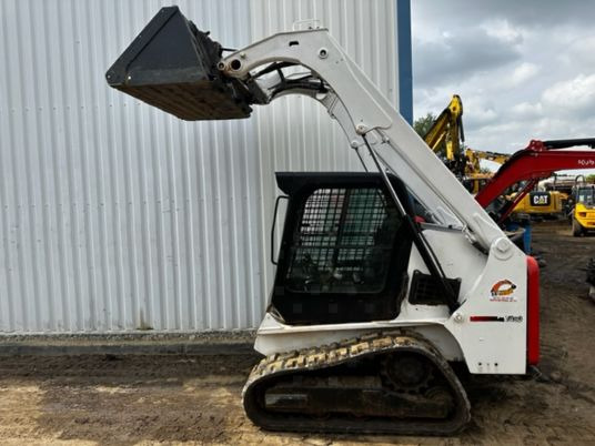 Bobcat T450 à 19900 € HT - Skridstyret minilæsser på bånd: billede 4 Bobcat T450 à 19900 € HT - Skridstyret minilæsser på bånd: billede 4