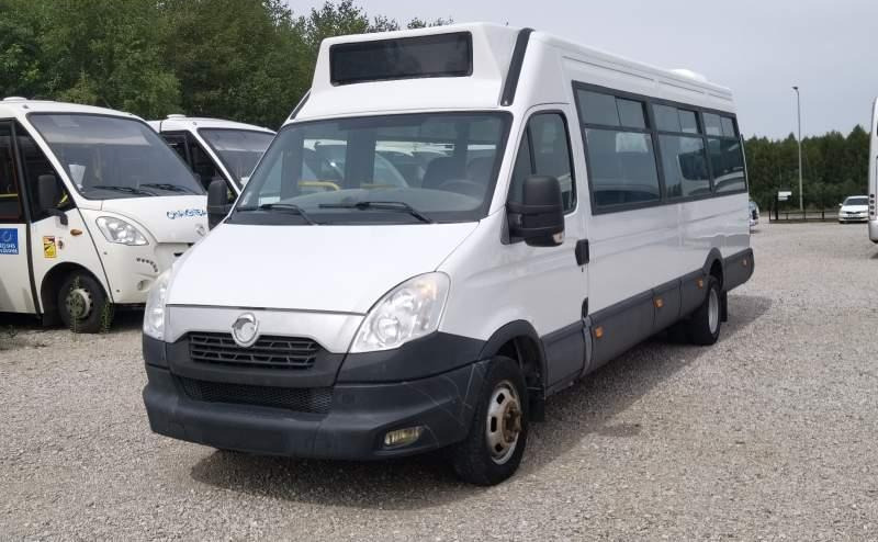 Iveco Daily 23 *NOWY SILNIK* 2 SZTUKI*, klima, winda - Forstæder bus: billede 2 Iveco Daily 23 *NOWY SILNIK* 2 SZTUKI*, klima, winda - Forstæder bus: billede 2