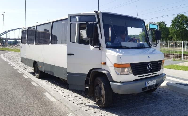 Mercedes-Benz Vario 814D 38+12 - Forstæder bus: billede 2 Mercedes-Benz Vario 814D 38+12 - Forstæder bus: billede 2