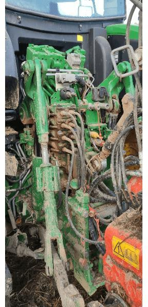 JOHN DEERE 6215R - Traktor: billede 4 JOHN DEERE 6215R - Traktor: billede 4