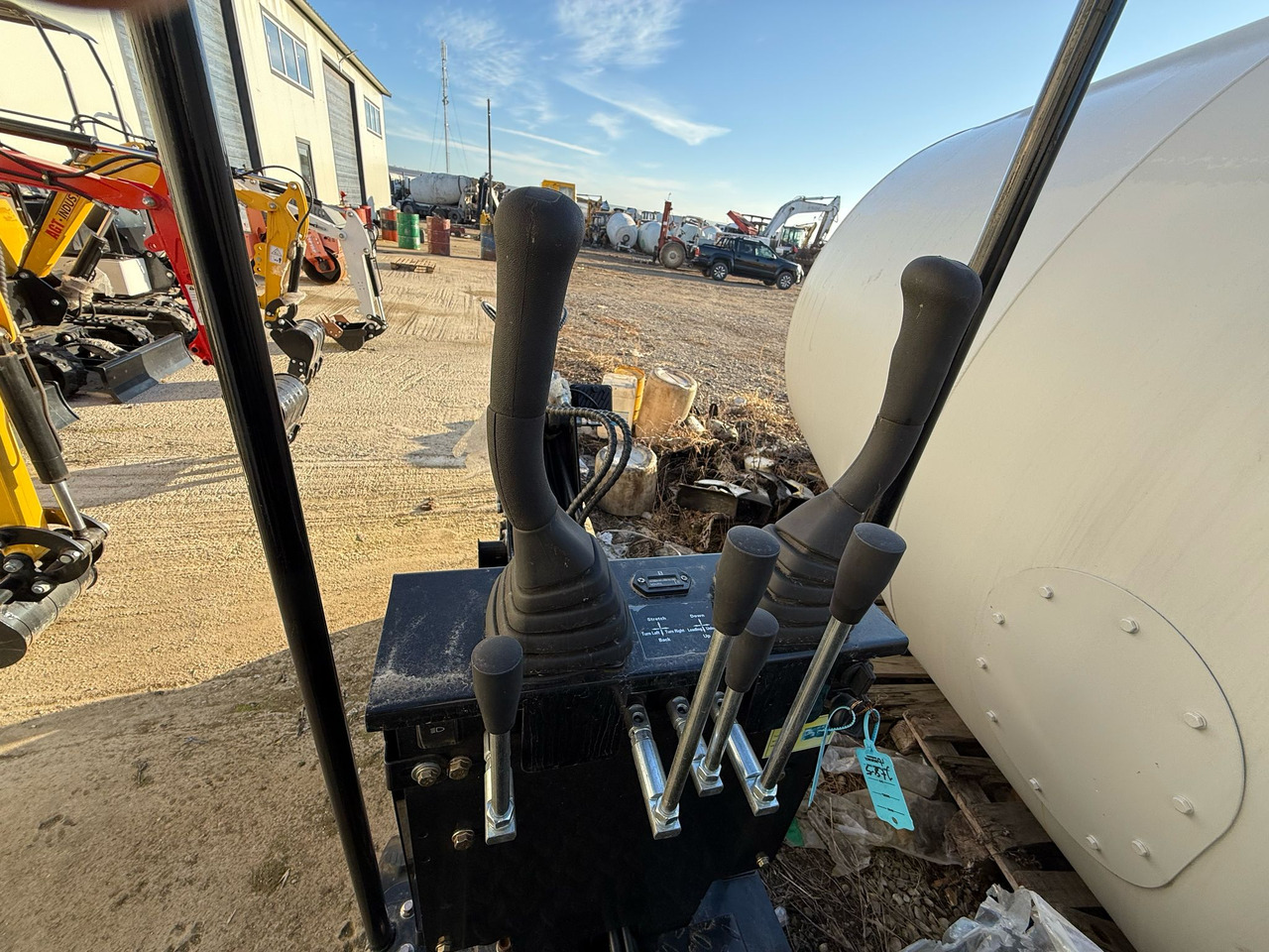 MINIEXCAVATOR JPC H10 - Minigravemaskine: billede 4 MINIEXCAVATOR JPC H10 - Minigravemaskine: billede 4