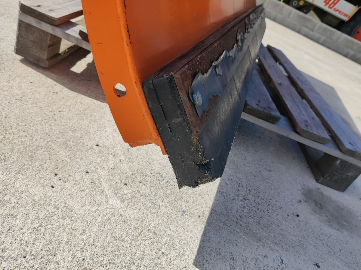 Borup 270cm puskulevy - kumiterällä - Bulldozer-skovl: billede 3 Borup 270cm puskulevy - kumiterällä - Bulldozer-skovl: billede 3