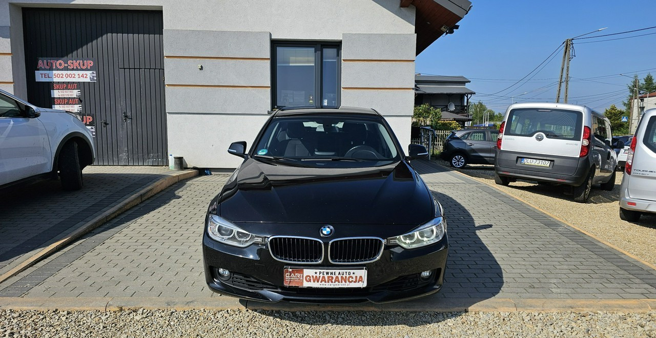 BMW SERIA 3 V (F30/F31/F34) BMW SERIA 3 BMW 330D xDrive ładny stan 4x4 sedan - Sedan: billede 2 BMW SERIA 3 V (F30/F31/F34) BMW SERIA 3 BMW 330D xDrive ładny stan 4x4 sedan - Sedan: billede 2