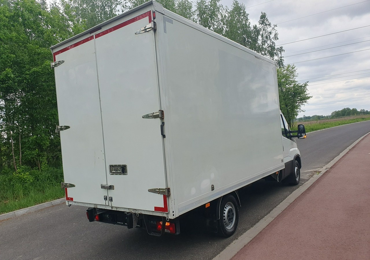 Iveco 35 Daily 35S14 klima * 3 osobowy *nowy rozrząd * - Varebil med kasse: billede 4 Iveco 35 Daily 35S14 klima * 3 osobowy *nowy rozrząd * - Varebil med kasse: billede 4