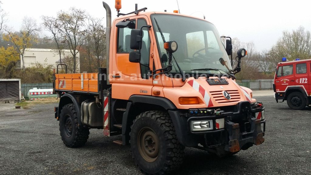 Unimog U 300 Kipper Zugmaschine Kommunalhydraulik U 500 400 U 300 Kipper Zugmaschine Kommunalhydraulik U 500 400 - Utility/ Speciel maskine: billede 1 Unimog U 300 Kipper Zugmaschine Kommunalhydraulik U 500 400 U 300 Kipper Zugmaschine Kommunalhydraulik U 500 400 - Utility/ Speciel maskine: billede 1