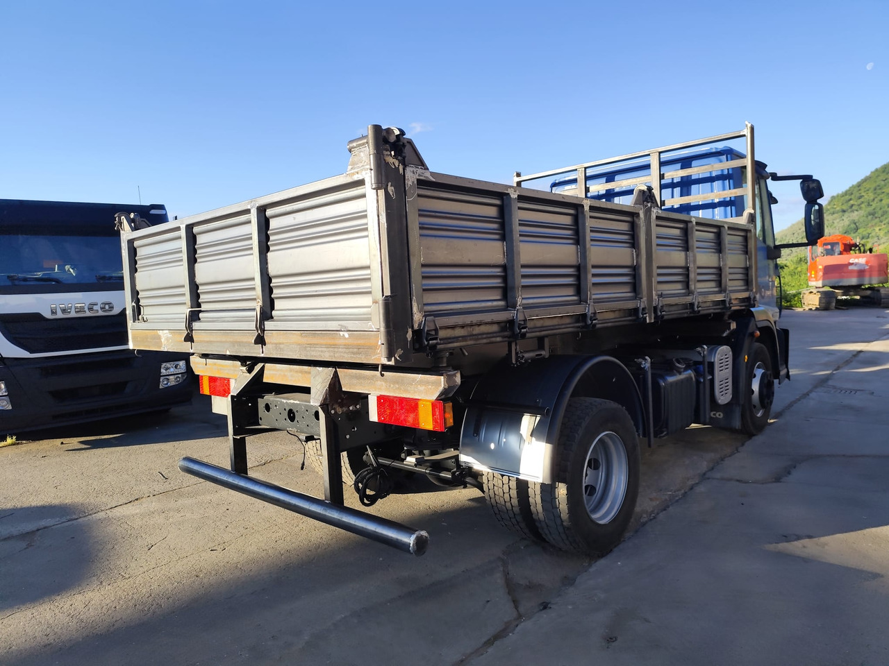IVECO EUROCARGO 150E25 - Tipvogn lastbil: billede 4 IVECO EUROCARGO 150E25 - Tipvogn lastbil: billede 4