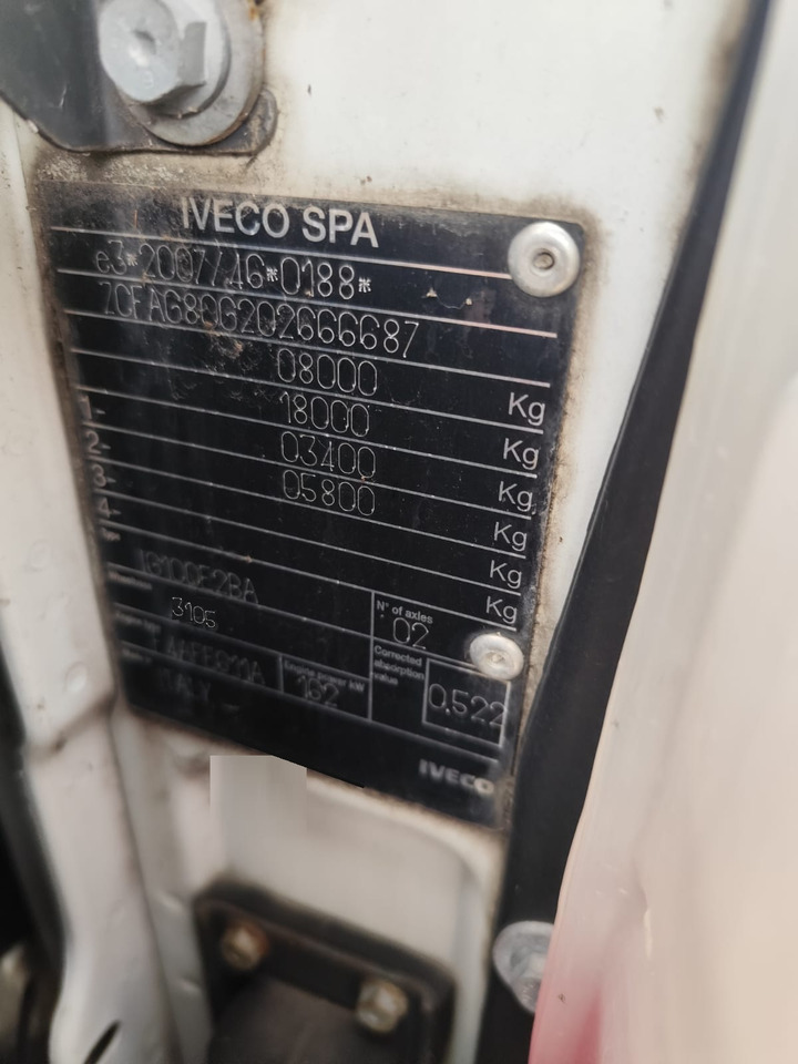 IVECO EUROCARGO 80E22 - Lastbil med kran: billede 2 IVECO EUROCARGO 80E22 - Lastbil med kran: billede 2