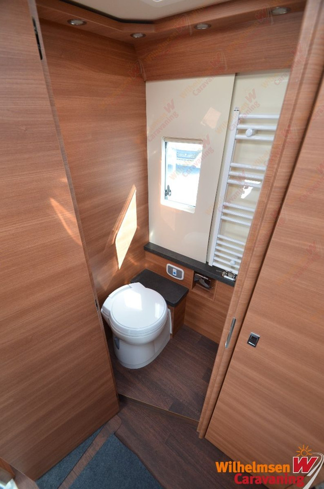 Helintegreret autocamper Carthago chic c-line xl I I 6.2 QB *Mercedes 170PS*2xTV: billede 14