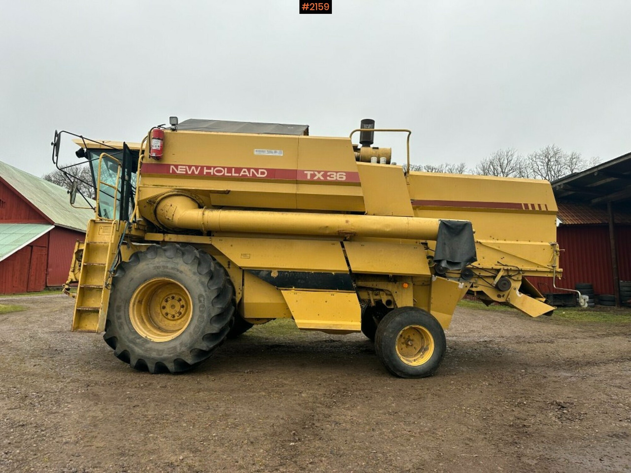 Combine harvester New Holland TX36 20 ft header with wagon (see video) - Mejetærsker: billede 3 Combine harvester New Holland TX36 20 ft header with wagon (see video) - Mejetærsker: billede 3