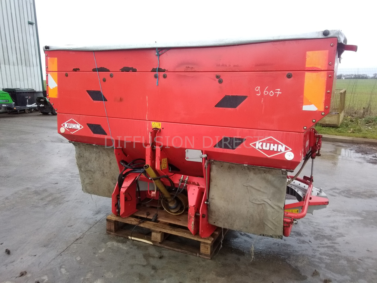 KUHN DISTRIBUTEUR D'ENGRAIS MDS 1141 - Gødningsspreder: billede 2 KUHN DISTRIBUTEUR D'ENGRAIS MDS 1141 - Gødningsspreder: billede 2