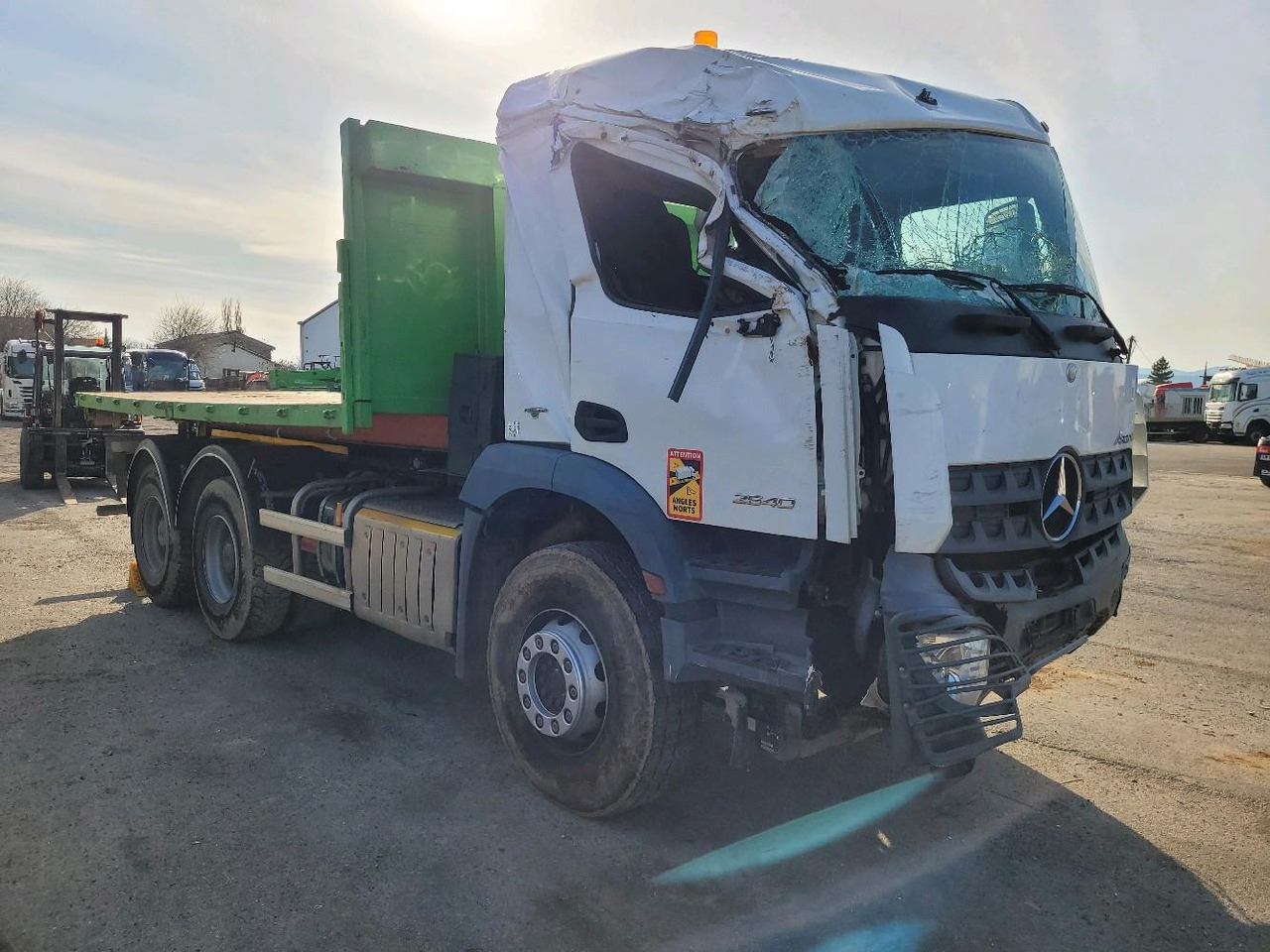 MERCEDES AROCS 2640 6X4 - Lastbil med lad: billede 1 MERCEDES AROCS 2640 6X4 - Lastbil med lad: billede 1