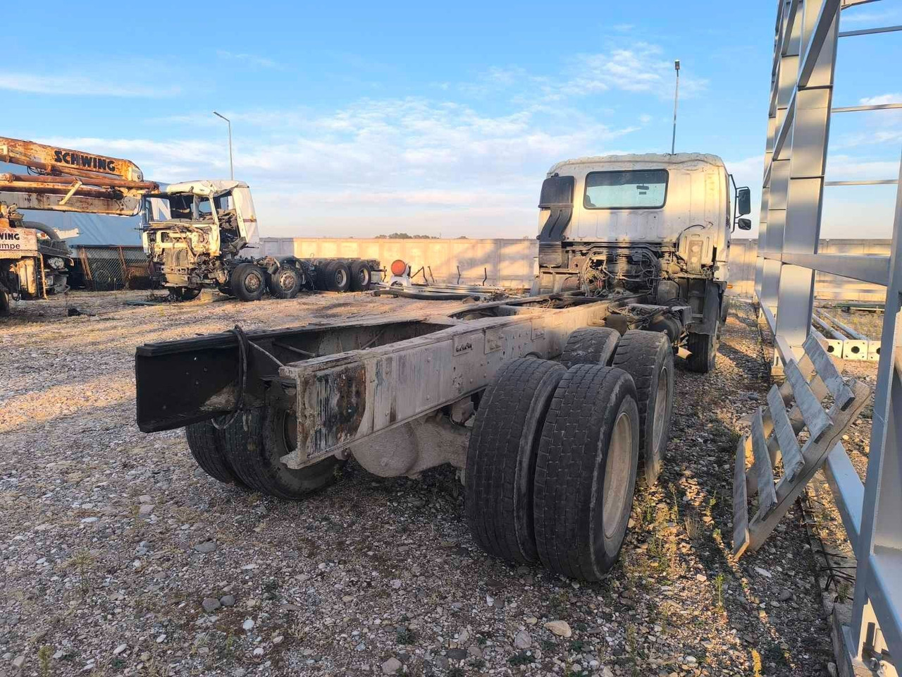 Isuzu 2.8 CXZ 81 - Lastbil chassis: billede 5 Isuzu 2.8 CXZ 81 - Lastbil chassis: billede 5