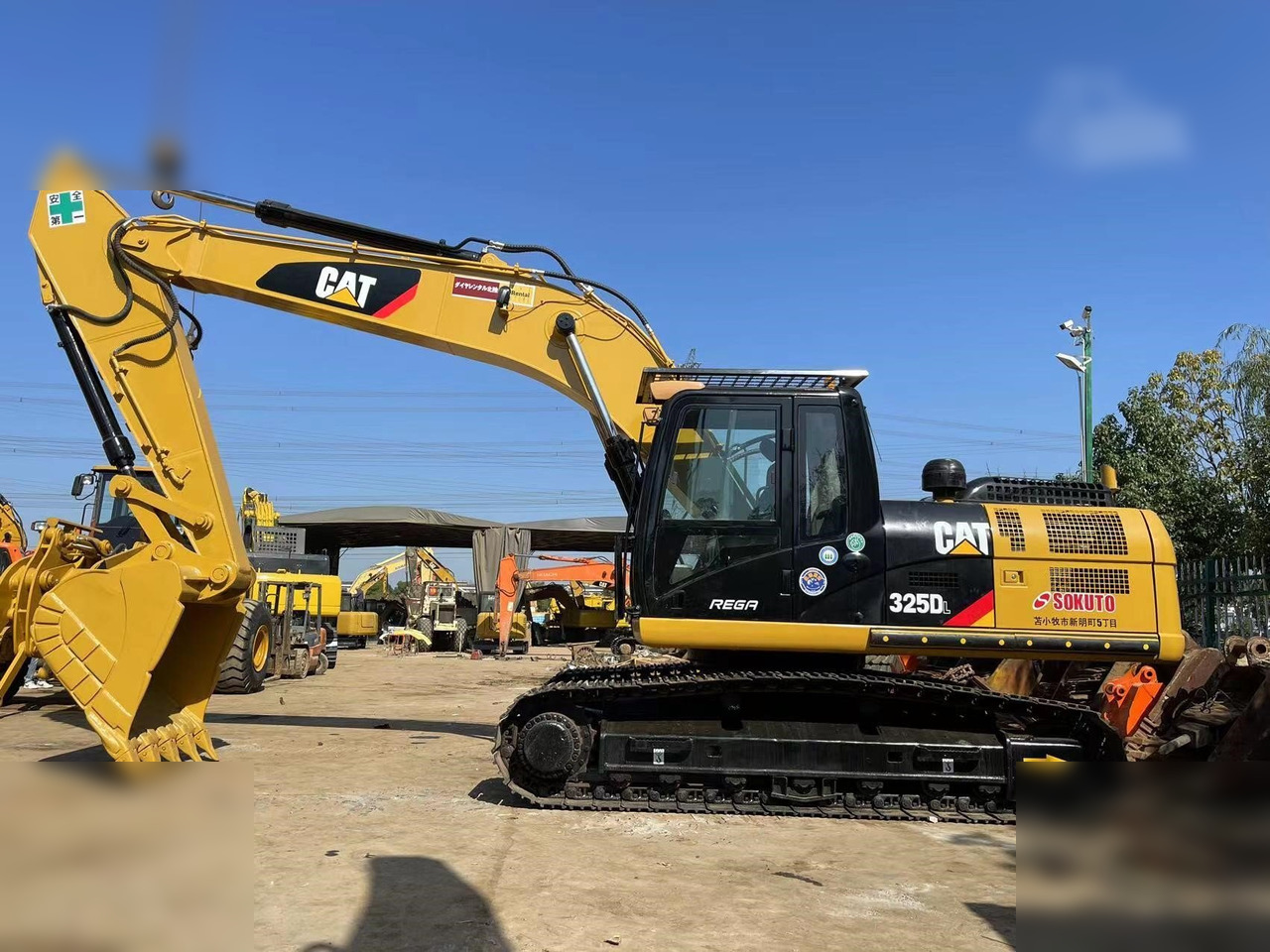 CATERPILLAR 325DL - Bæltegravemaskine: billede 1 CATERPILLAR 325DL - Bæltegravemaskine: billede 1