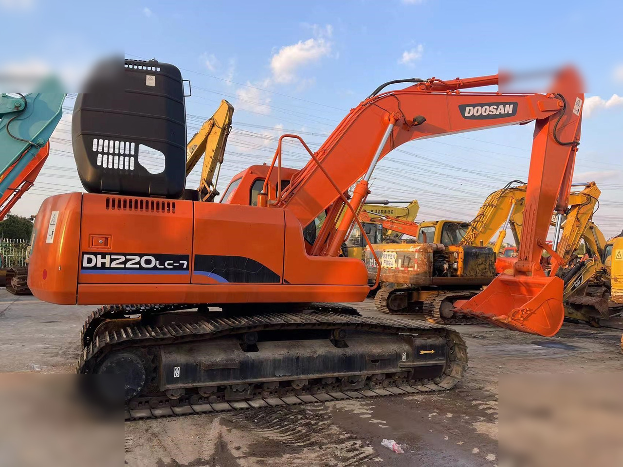 DOOSAN DH220 LC-7 - Bæltegravemaskine: billede 2 DOOSAN DH220 LC-7 - Bæltegravemaskine: billede 2