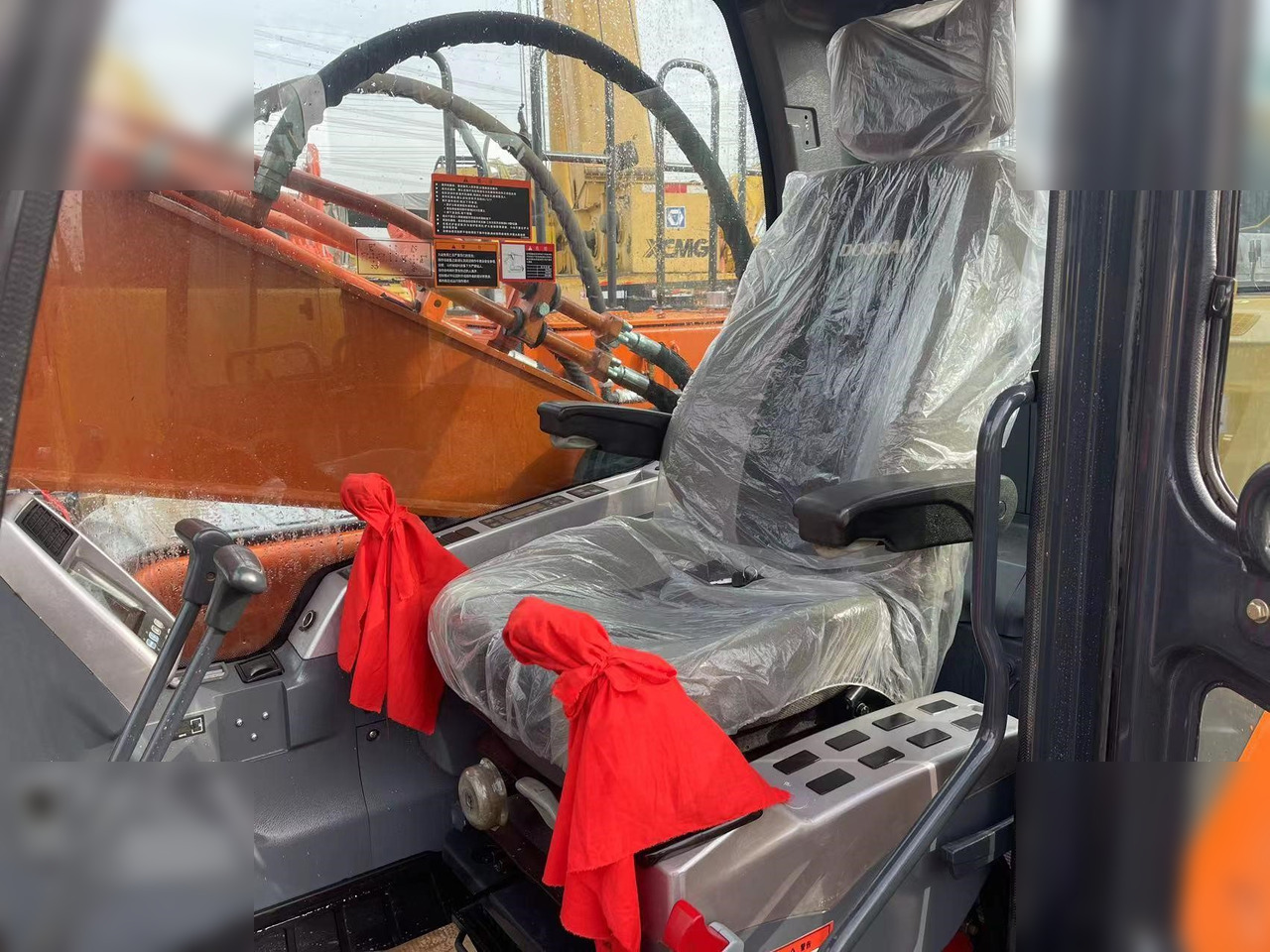 DOOSAN DX300 LCA - Bæltegravemaskine: billede 5 DOOSAN DX300 LCA - Bæltegravemaskine: billede 5