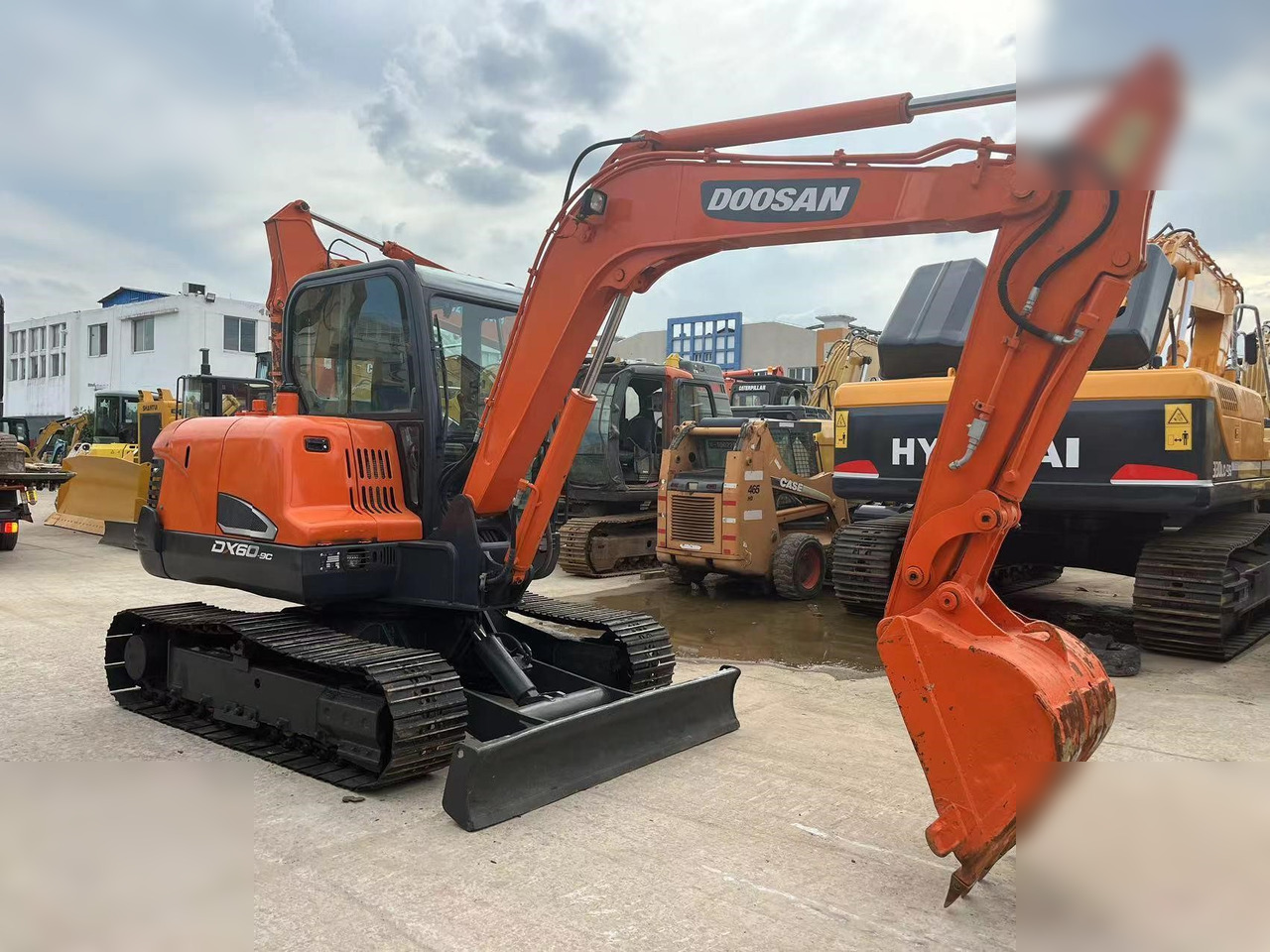 DOOSAN DX60-9C - Bæltegravemaskine: billede 1 DOOSAN DX60-9C - Bæltegravemaskine: billede 1