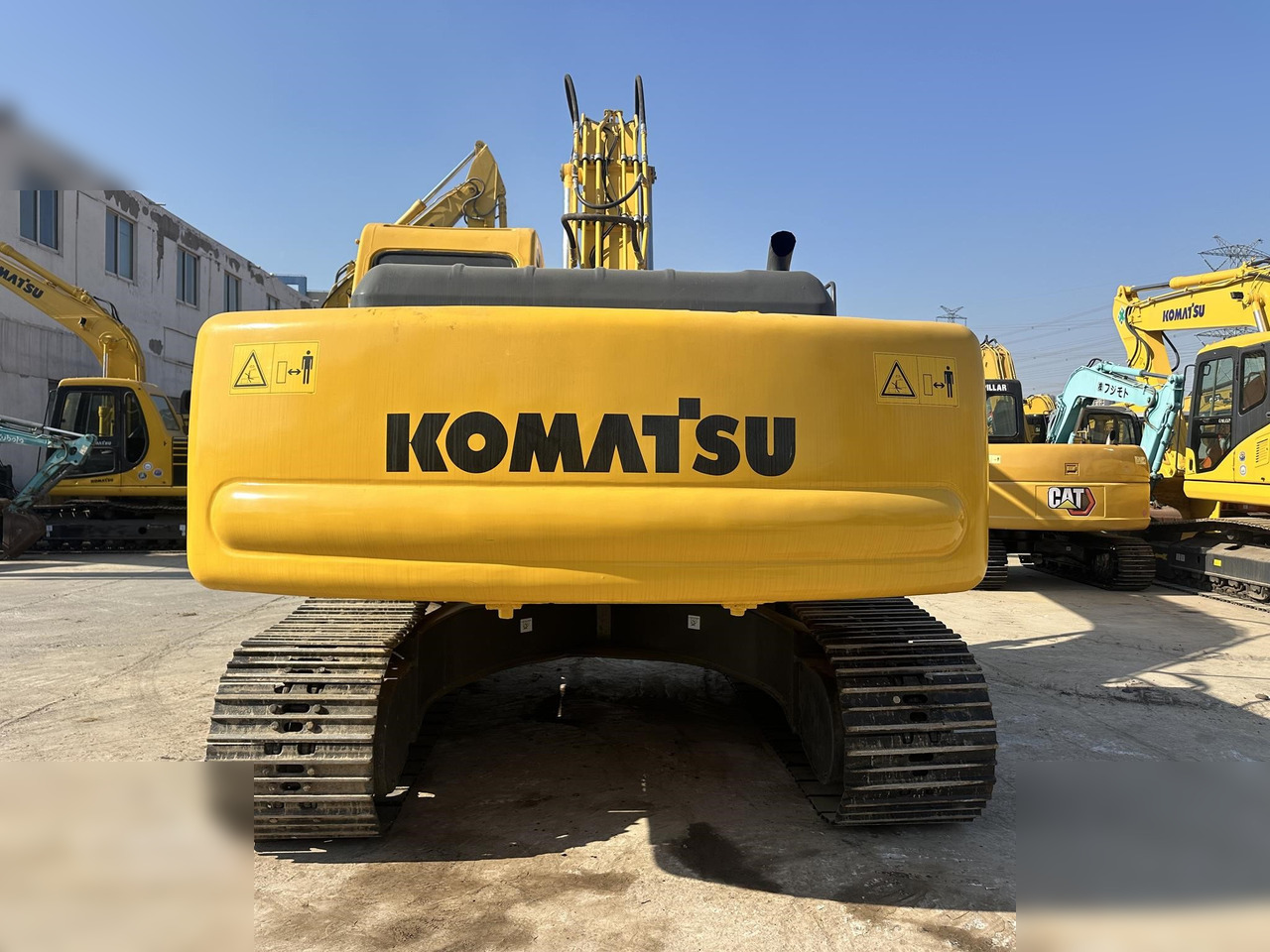 KOMATSU PC220-6 - Bæltegravemaskine: billede 2 KOMATSU PC220-6 - Bæltegravemaskine: billede 2