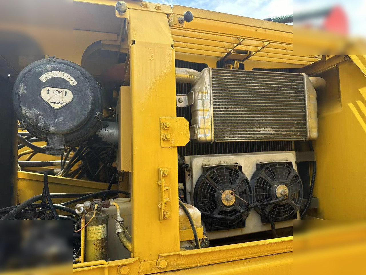 KOMATSU PC220-7 - Bæltegravemaskine: billede 4 KOMATSU PC220-7 - Bæltegravemaskine: billede 4