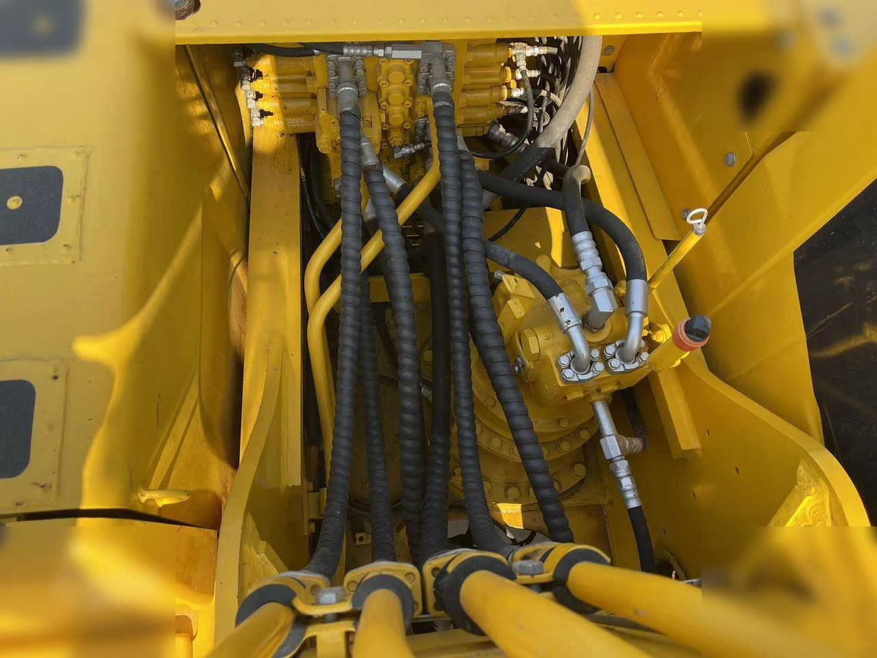 KOMATSU PC220-8 - Bæltegravemaskine: billede 5 KOMATSU PC220-8 - Bæltegravemaskine: billede 5