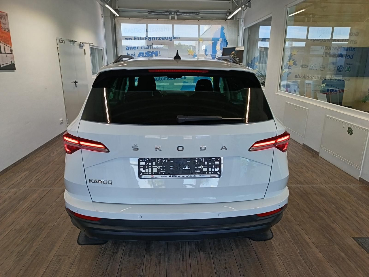 Skoda Karoq Style 1,5TSI DSG*AHK-VORBER*NAVI*LED*R-KAM - SUV: billede 5 Skoda Karoq Style 1,5TSI DSG*AHK-VORBER*NAVI*LED*R-KAM - SUV: billede 5