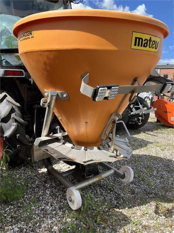 Kommunal traktor Kubota STW37 Kun 1144 timer: billede 7