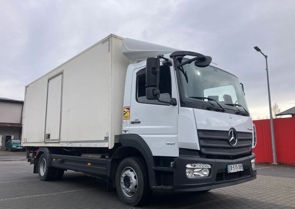 Mercedes-Benz ATEGO 1218 KURIERKA KONTENER 15 PALET - Lastbil varevogn: billede 2 Mercedes-Benz ATEGO 1218 KURIERKA KONTENER 15 PALET - Lastbil varevogn: billede 2